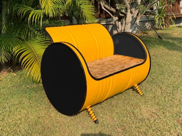 Gelb-schwarzes Ölfass Sofa 'evi' von Tonnen Tumult