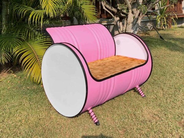 Sofa Evi in Rosa-Weiß von Tonnen Tumult